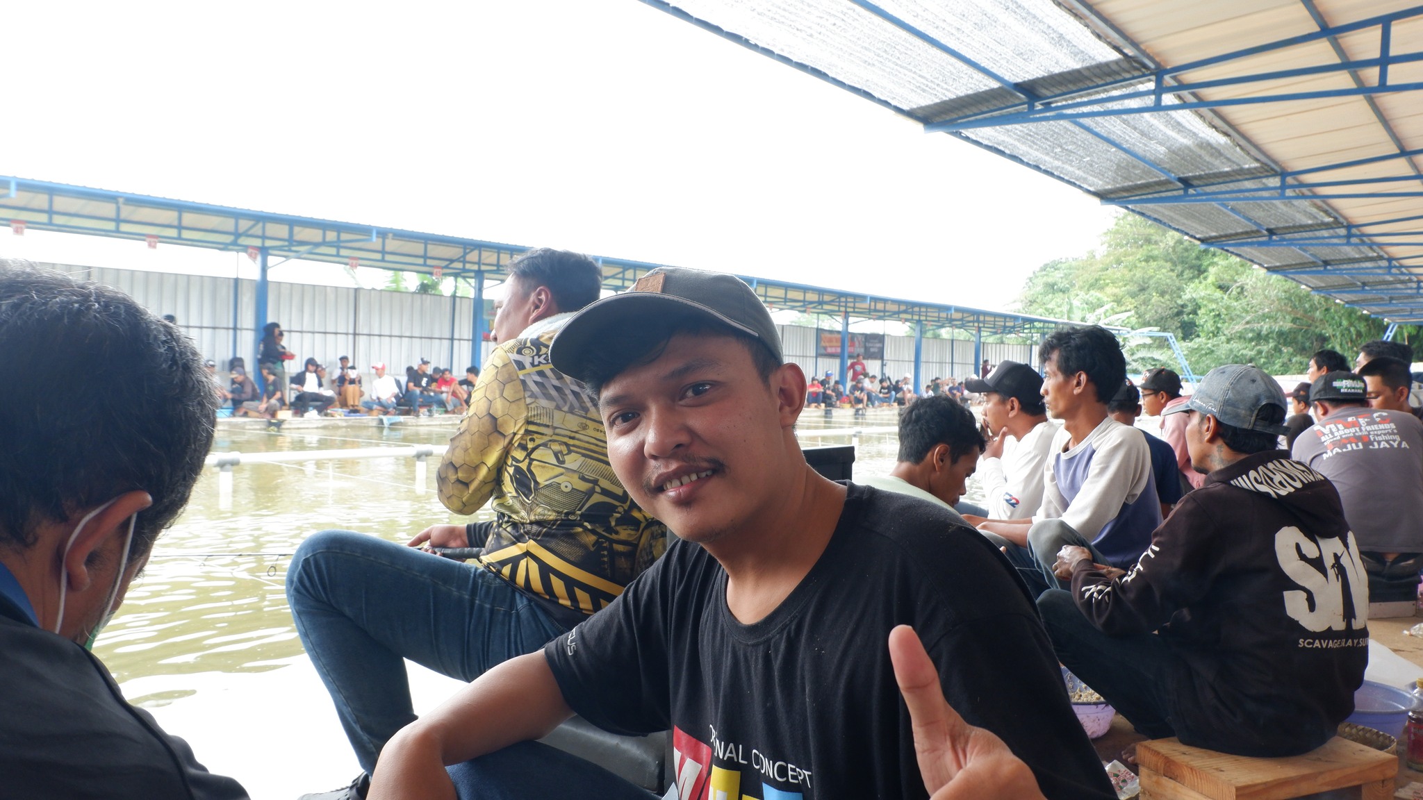 Tarikan monster – joran melengkung sempurna